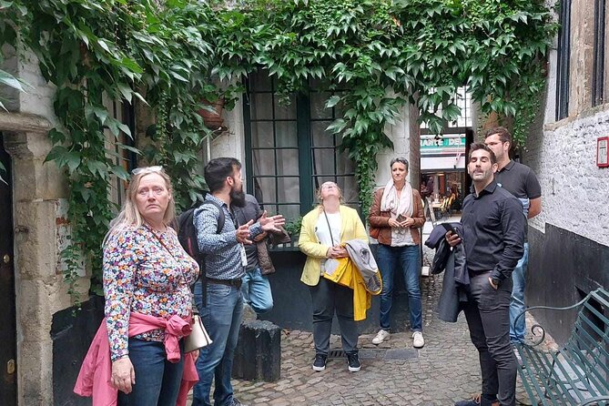 2-Hour Private Walking Tour in Antwerp - Steenplein meetup and an ending at Grote Markt
