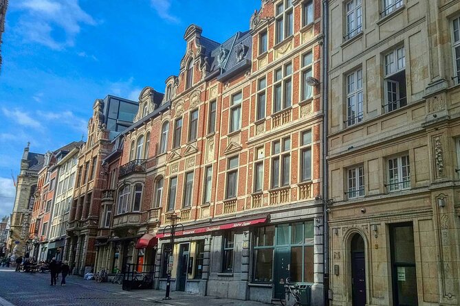 600 Years of History and Heritage: A Self-Guided Walking Tour of Leuven - Church-site resilience: destruction and reconstruction in the same street scene