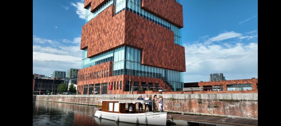 Antwerp: Private Old Harbour Boat Tour Incl. Drinks & Snacks - The 90-Minute Route: What You’ll See Inside Antwerp’s Old Harbour