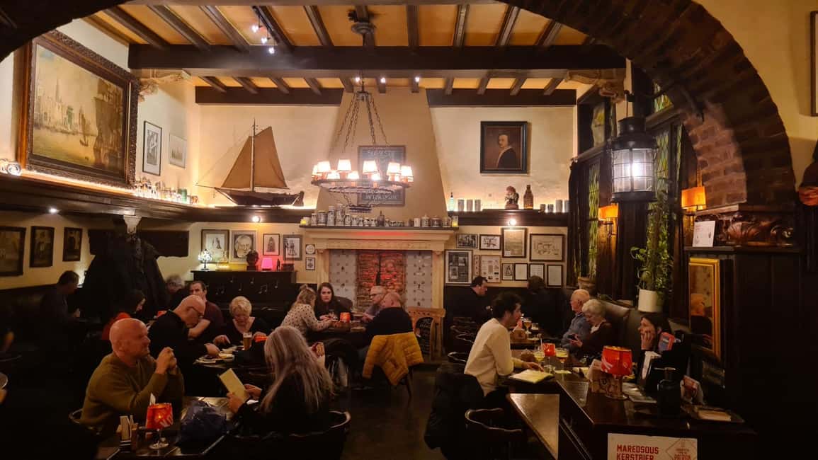 Antwerp: Pub Crawl in the Historical City - Pub stops 2 and 3: tasting different styles, with advice you can actually use