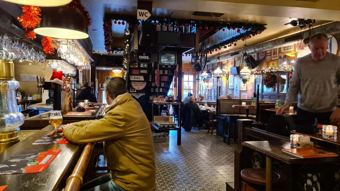 Antwerp: Pub Crawl in the Historical City - The fun beer facts: French Revolution Trappist and a political punchline