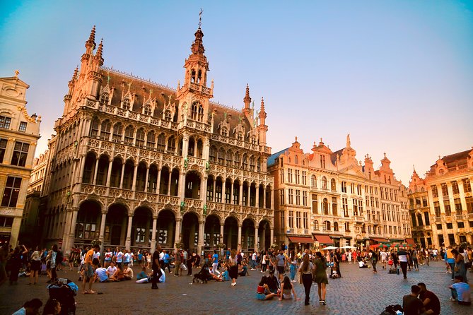 Architecture Tour of Brussels - La Monnaie and the theater district: royal performance in a changing area