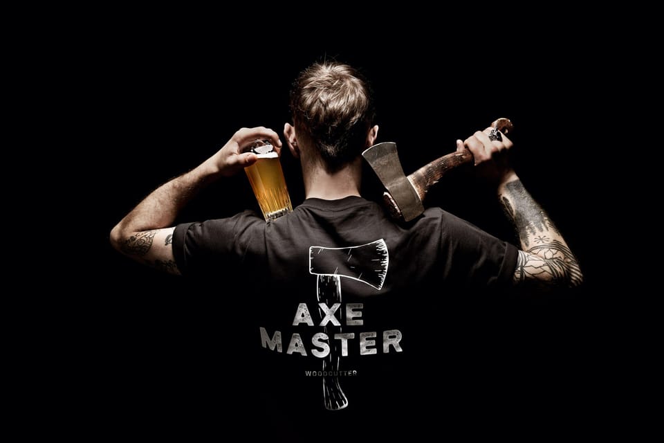 AXE THROWING EXPERIENCE IN ANTWERP - Indoor Axe Throwing in Antwerp: What You’re Paying For