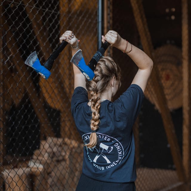 AXE THROWING EXPERIENCE IN ANTWERP - Private Lanes for Up to Four: Why This Feels Personal