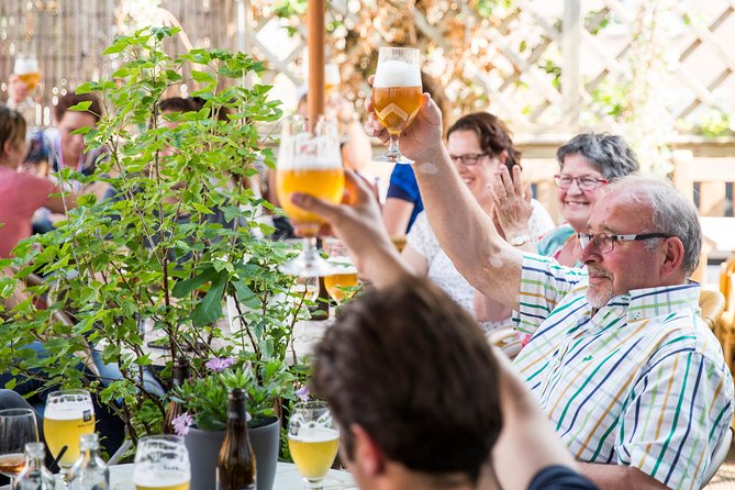 BeerWalk Bruges (French guide) - Stop 5: ’t Zand Squares taphouse and draft beer on a famous corner