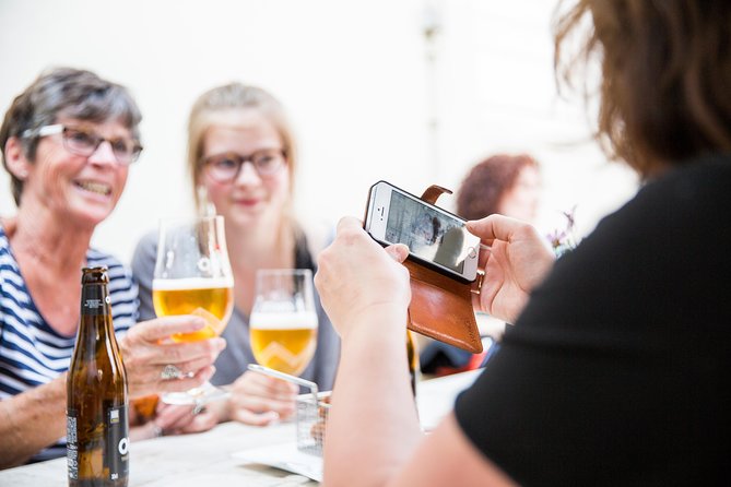 BeerWalk Bruges (French guide) - The 25 beer stories: how the tour connects Bruges to brewing over time