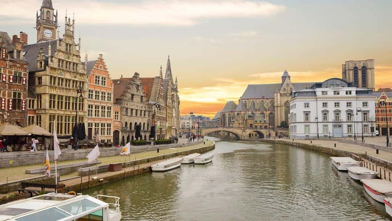 Best of Gent: Private Walking Tour with a Local - Start at Korenmarkt: Your Orientation Point for the Whole Day