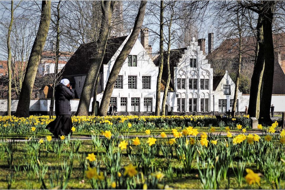 Bruges Beer and Chocolate Walking Tour - Key highlights worth showing up for