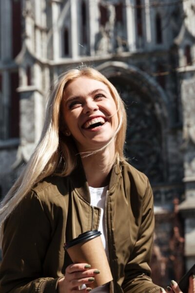 Bruges: Express Walk with a Local in 60 minutes - Meeting at Aux Merveilleux De Fred: the walk starts with a plan