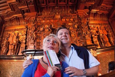 Bruges Food and History Tour: Culinary Delights & Hidden Gems - Starting at Markt 5: the route that gets you oriented fast