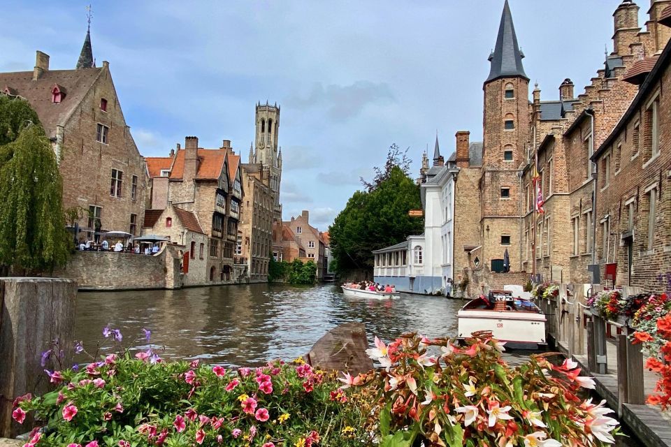 Bruges Highlights, Boat, Beer, Chocolate Day trip from Paris - Your free hour in Bruges: use it for what you care about