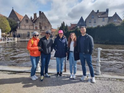Bruges: Historical Walking Tour with Food Tasting - Chocolate stops: Home Sweet Home plus Choco Holic