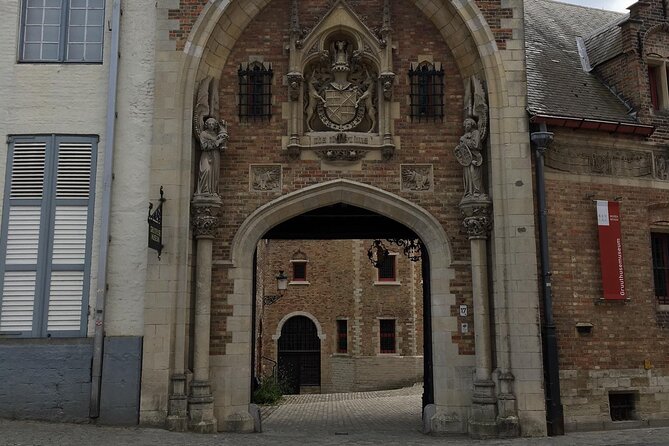 Bruges’ Legends and Hidden Treasures: A Self-Guided Audio Tour - Beguinage and Lake of Love: Quiet Pause, Then Photos
