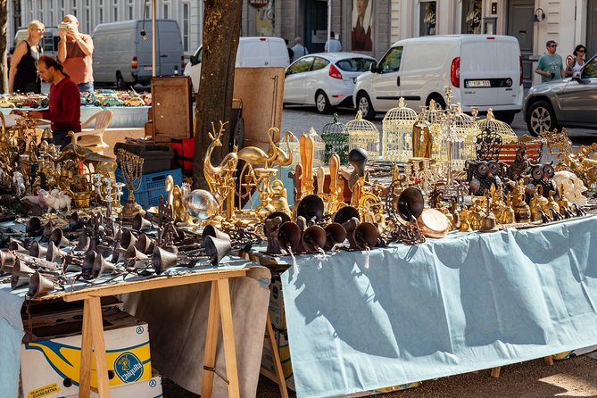 Bruges PRIVATE City Kickstart Tour With Locals - Off-the-Main-Lane Stops: What Your Guide May Add