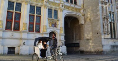 Bruges: Private Guided Tour by Pedicab - Meeting on the Markt, right by the old medieval market
