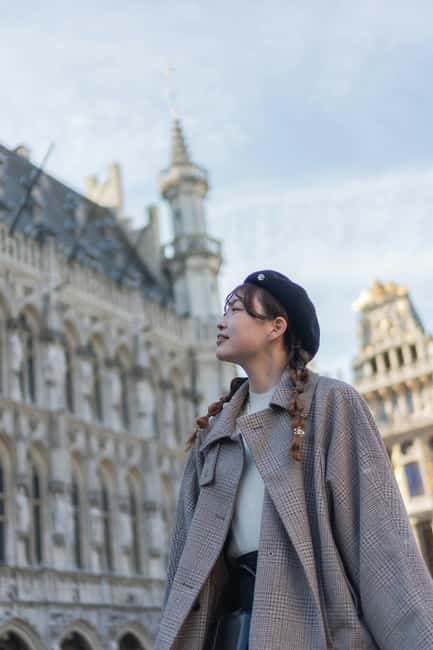 Brussels: 2-Hour Walking Tour of the Historic Center with a Local Guide - Finish at Mont des Arts: panoramic views and what’s around the hill