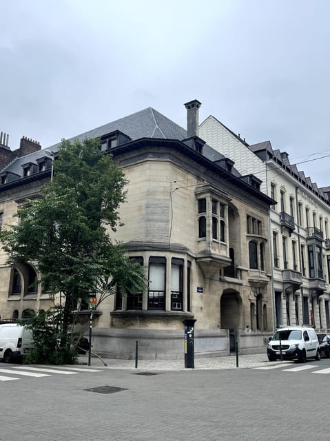 Brussels: 2-hours "Art Nouveau" Walking Tour - Brussels Art Nouveau: why this style got its foot in the door