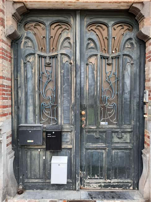 Brussels: Art Nouveau Walking Tour with a Local Guide - Optional Art Nouveau restaurant meal: adding flavor without the stress