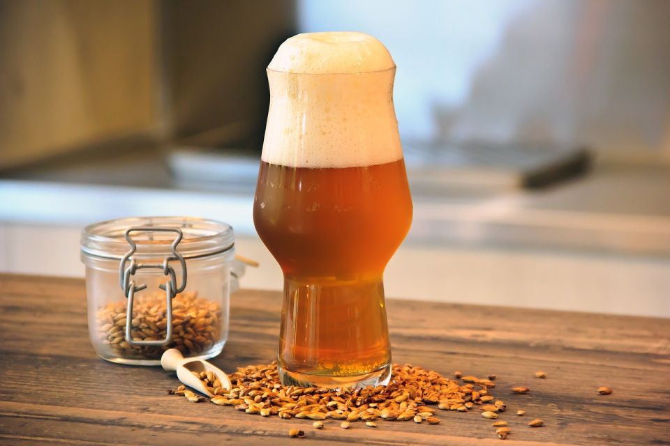Brussels: Beer Tasting with a Local Guide - Beer garden stop 2: Trappist monks and Brussels evening energy