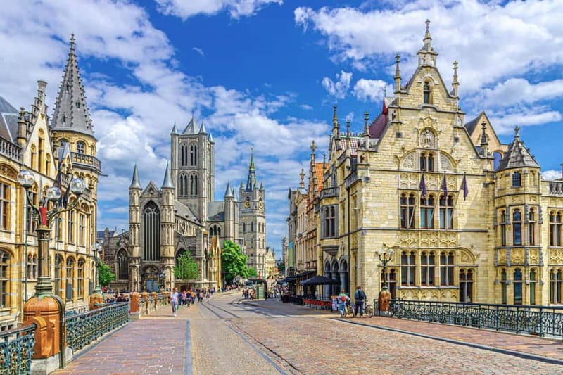Brussels: Bruges & Ghent Tour with Cruise & Chocolate Visit - The coach ride to Bruges: how to use the 1.5 hours