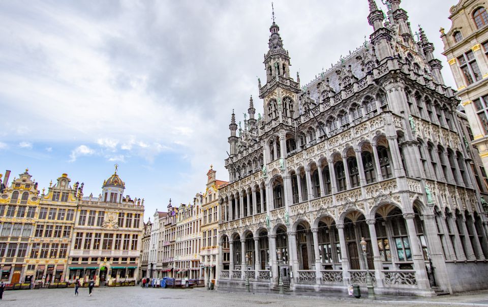 Brussels: Express Walk with a Local in 60 minutes - Key things to know before you go