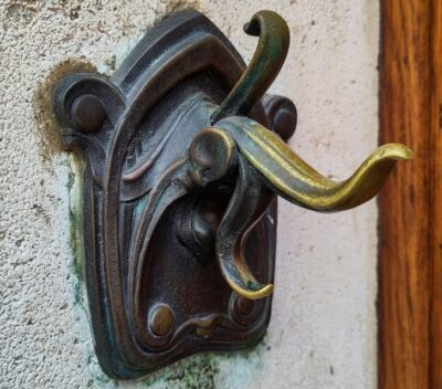Brussels: Fall and Rise of Art-Nouveau Guided Tour - Getting started by Horta Metro: where to meet and what to notice first