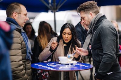 Brussels: Private Beers, Bars, and Live Music Tour by Night - Quai aux Briques: live music, breweries, and an easy start