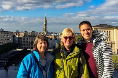 Brussels Private & Personalized Christmas Tour with a Local Guide - Christmas markets + dining customs: more than looking around