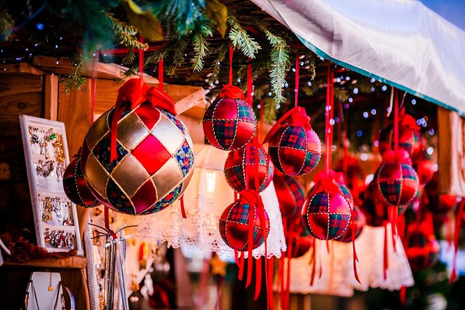 Brussels Private & Personalized Christmas Tour with a Local Guide - The big celebration: chalets, ice rink, sound-and-light, and a towering tree