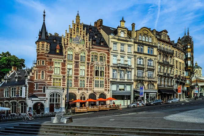 Brussels Private Walking Tour With A Professional Guide - The 2-Hour Route: What You Can Fit Into a Short Brussels Day