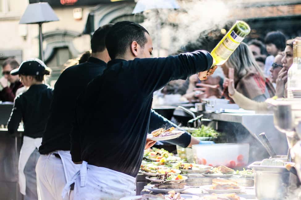 Brussels: Walking Tour with Belgian Lunch, Chocolate, & Beer - Price and value: what you’re really paying for