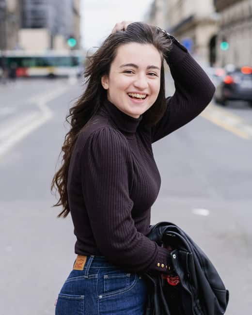 Bruxelles: Photoshoot Experience - Language, Accessibility, and Comfort