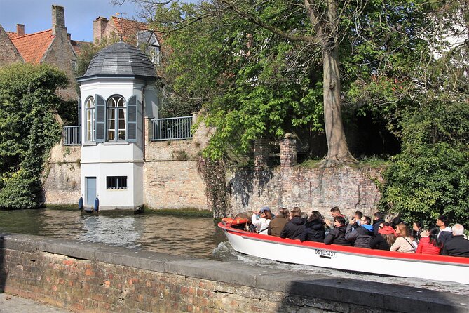 BRYGGJA ROMANTICA - 3 Hour Romantic Tour in Bruges - Burg Square plus a hilarious surprise moment