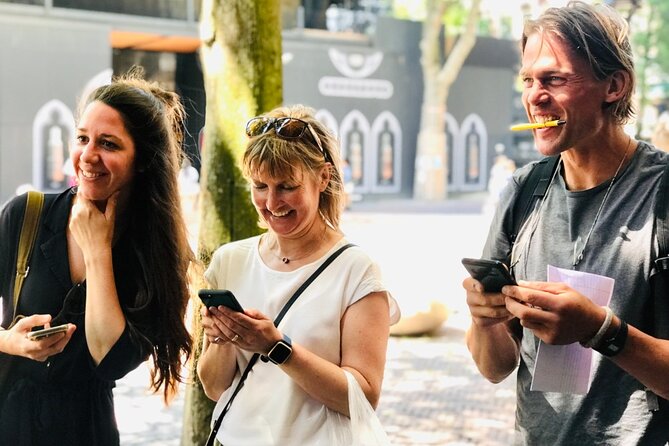 Discover Bruges with a self-guided Outside Escape city game tour! - The Markt and its final riddle: where Bruges feels like the center