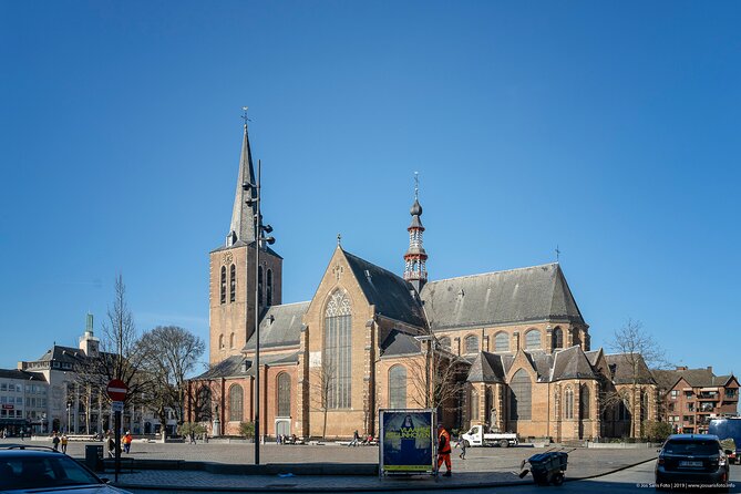 e-Scavenger hunt Turnhout: Explore the city at your own pace - Taxandria Museum in House Metten Thoren