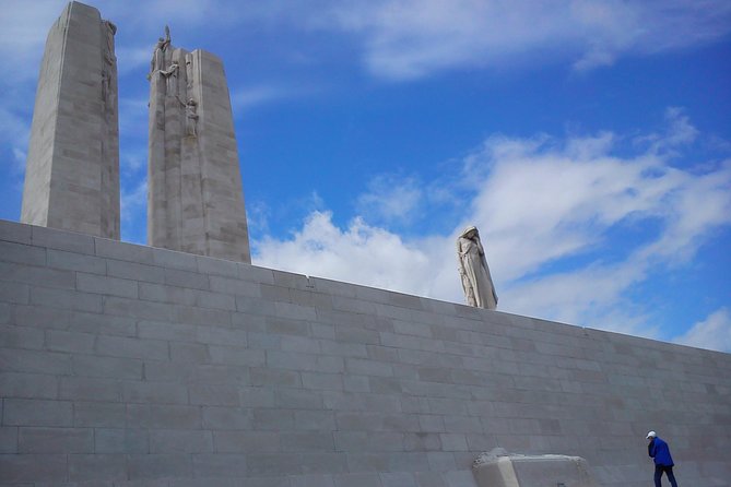 Full Day Canadian WW1 Vimy and Somme Battlefield Tour from Ypres - A 9-hour day from Ypres: how this tour fits your schedule