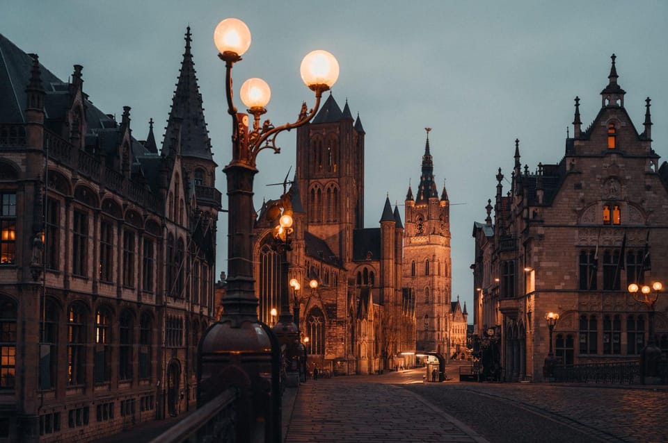 Ghent : Comedy AudioGuide Ghent - Gravensteen: the medieval anchor of the route
