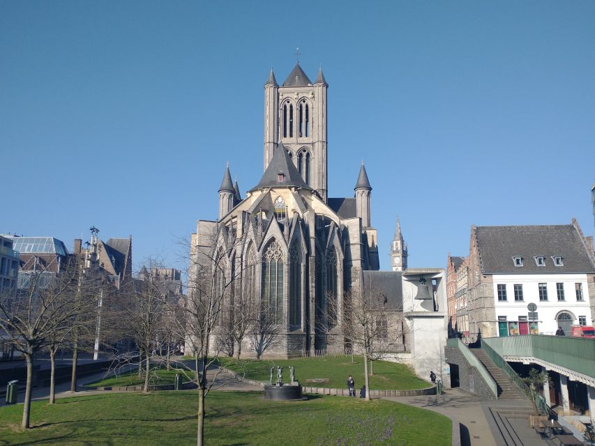 Ghent Running and Sightseeing Tour - Kouter to the medieval riverside: Korenlei and Graslei