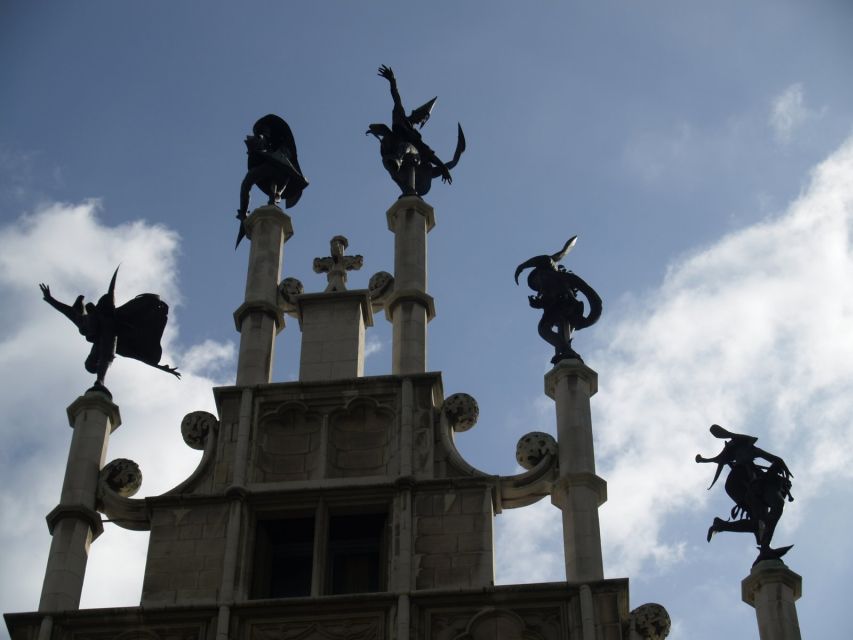 Ghent: Walking Tour from Friday Market to the Cathedral - What your guide includes: food and drink direction that actually helps