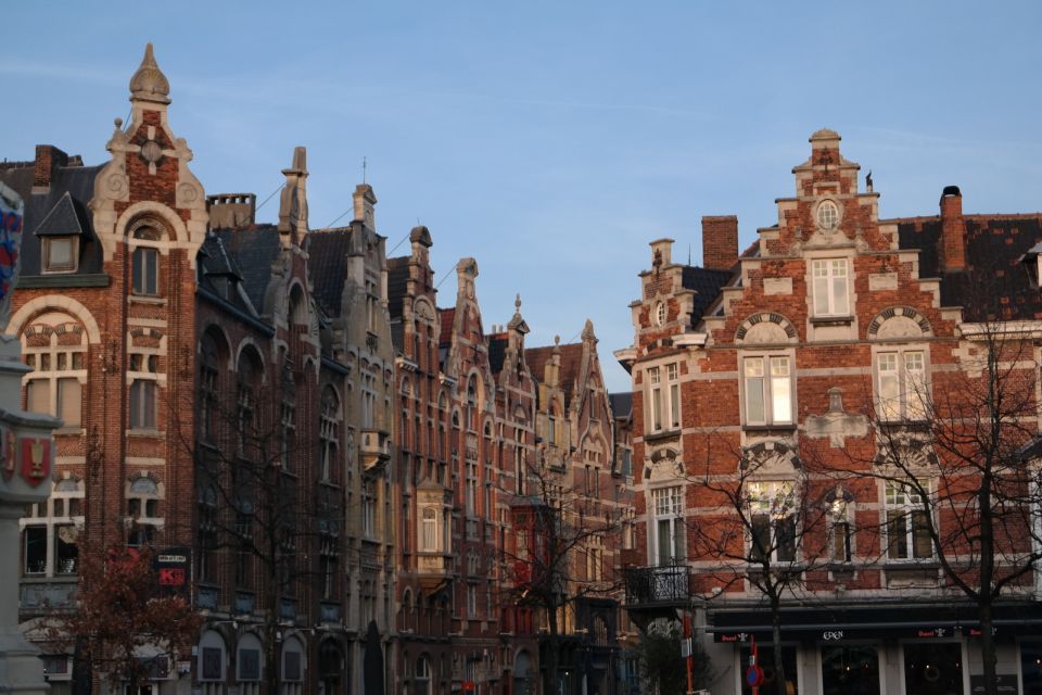 Ghent: Walking Tour from Friday Market to the Cathedral - The bus portion: you get the city’s context before you step out