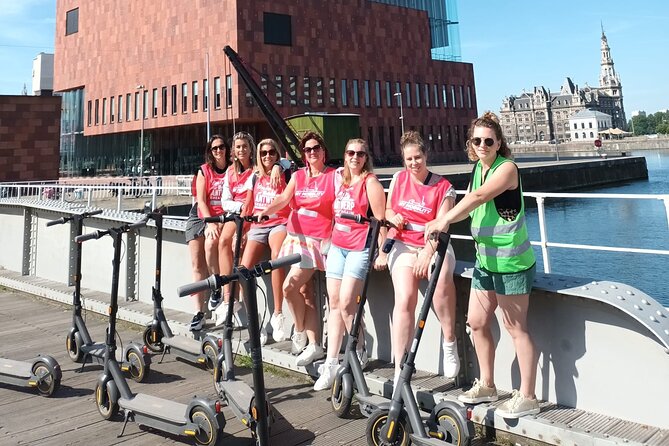 Guided E-kickscooter tour: The big five of Antwerp - Getting rolling: meeting point, scooter training, and group size