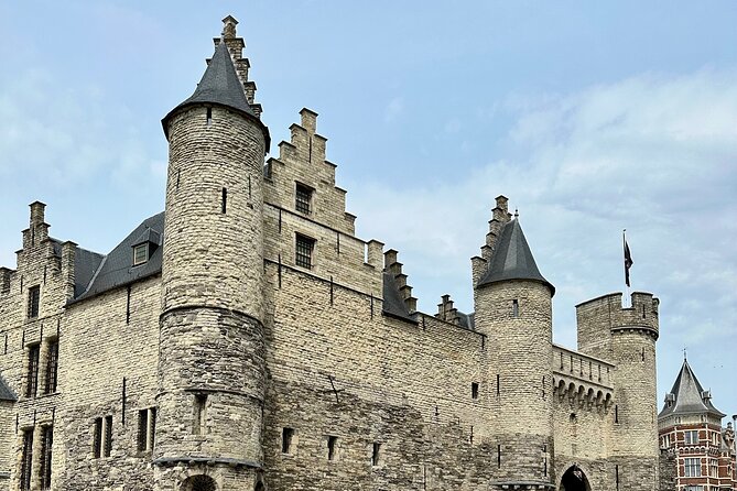 Guided E-kickscooter tour: The big five of Antwerp - Citymuseum and the Island district: stopping under the city’s shadow