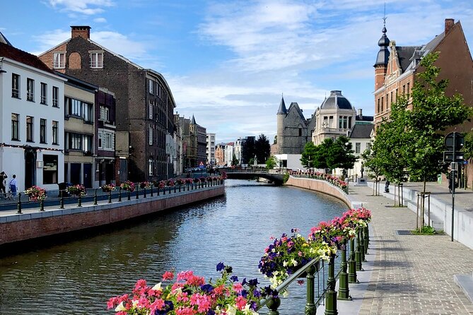 Historic Highlights, by a local guide - Hotel d’Hane Steenhuyse: a 18th-century palace with a secret garden