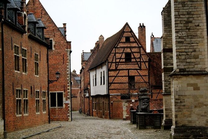 Leuven: City Walk with Audio Guide in 7 Languages on your Phone - A Leuven walk that tells you what you’re seeing