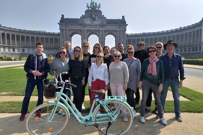 Lively Brussels Highlights Bike tour DUTCH - Cycling the Core: Stop-by-Stop Brussels Highlights