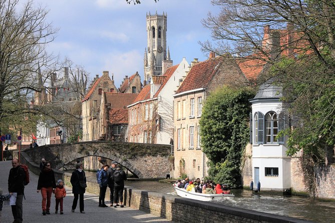 Photo Tour "Jan van Eyck" - Meeting at Historium BrugesMarkt and a 2-Hour Rhythm You Can Handle