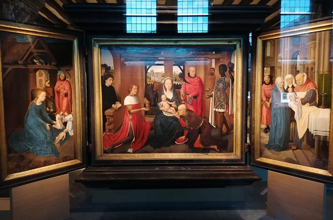 Photo Tour "Philip the Good" + Boat trip - Canal boat add-on at 5€: worth it if you want the water-level story