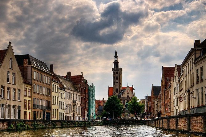Private 3-hour walking tour of Bruges with official tour guide - Photo stops and timing: how to get good shots without derailing the tour