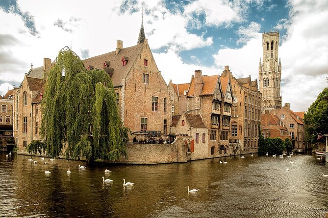 Private Tour - Bruges and Ghent, our fairytale cities - Key highlights to zero in on