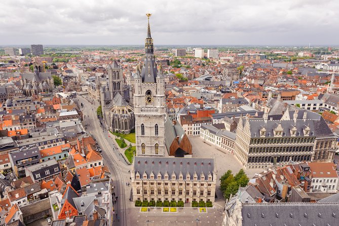 Private Tour - Bruges and Ghent, our fairytale cities - The private-group comfort setup: multilingual guide + radios